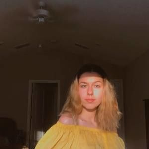 Meet your Posher, Stephanie